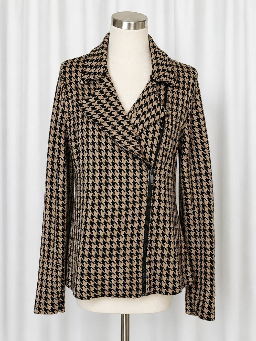 Chaps Classic Tan & Black Houndstooth Asymmetrical Zip Moto Knit Blazer Sweater